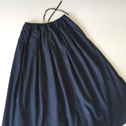 紺83㎝丈♪コットン素材ロングプリーツスカート 6枚目の画像