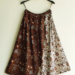 コットン素材バティックロングスカート♪ロウケツ染め銅板型押しタイプの素材です。 5枚目の画像