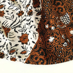 コットン素材バティックロングスカート♪ロウケツ染め銅板型押しタイプの素材です。 8枚目の画像