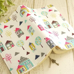 文庫本サイズ/ハンドメイドブックカバー *++赤ずきんちゃん/ボタン付き