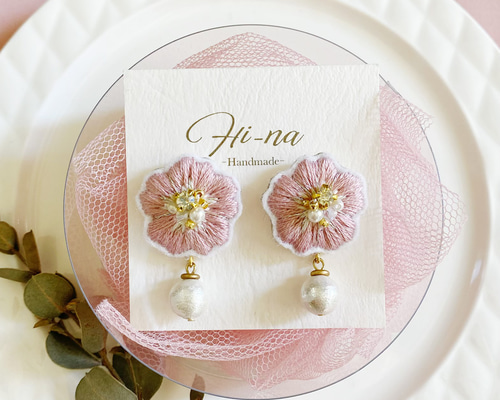 Sakura」桜刺繍ピアス/イヤリング ピアス（その他） Hi-na 通販