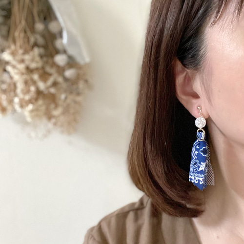 ビーズ タッセル 揺れる ロング ピアス イヤリング | Shila