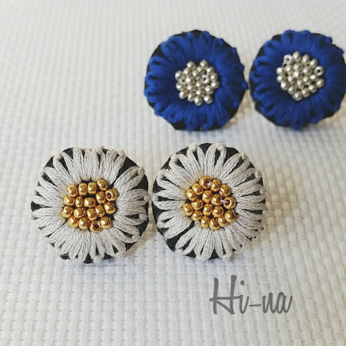 hinagiku 花刺繍ピアス ピアス（その他） Hi-na 通販 3490903｜Creema