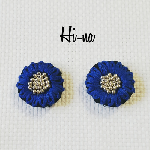 hinagiku 花刺繍ピアス ピアス（その他） Hi-na 通販 3490903｜Creema