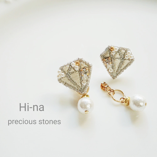 precious stones」刺繍ピアス 2wayパール 宝石刺繍の耳飾り