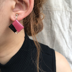 Asymmetry art earring(Pink×black) 3枚目の画像
