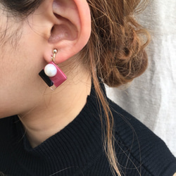 Asymmetry art earring(Pink×black) 6枚目の画像