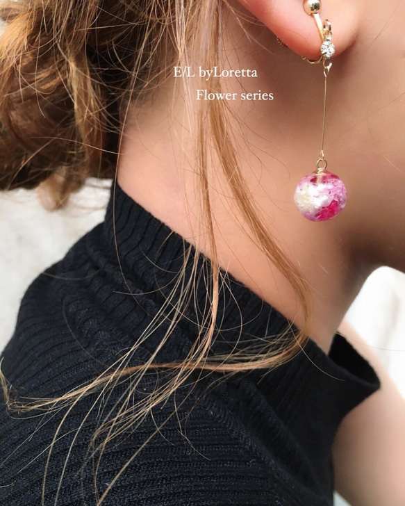 Mini Flower Ball Stick Earring(Hot pink) 4枚目の画像
