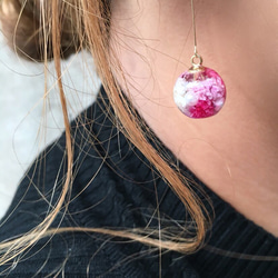 Mini Flower Ball Stick Earring(Hot pink) 5枚目の画像