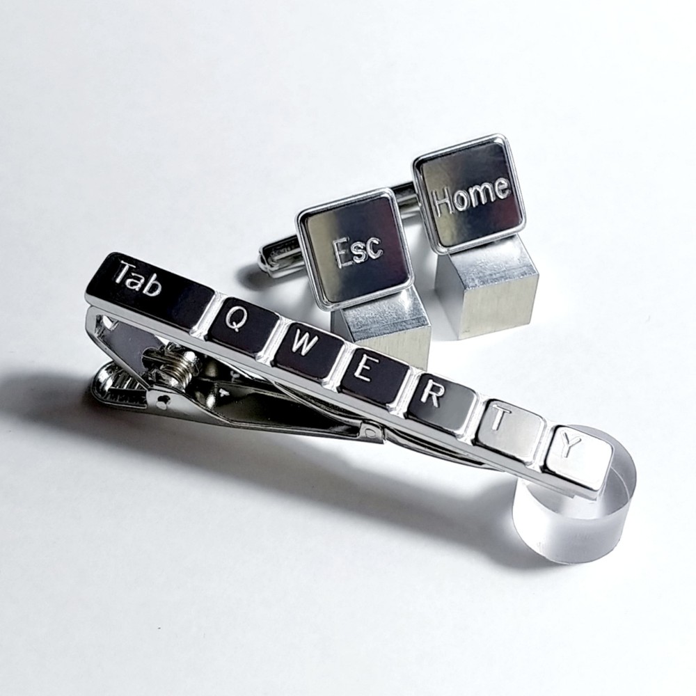 特集掲載【キーボードネクタイピン＆カフスセット】お仕事での会話の糸口に♪ / おしゃれな男性へのプレゼントにも