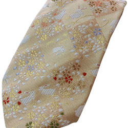 和柄　高級ネクタイ　金襴布利用　おしゃれで和の一本です。＜白うさぎ＞ 1枚目の画像