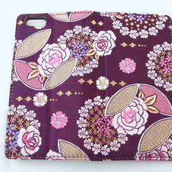 iPhone6 6S筆記本型保護套“紫色”帶有可愛日式和服圖案的華麗耳機套 第3張的照片