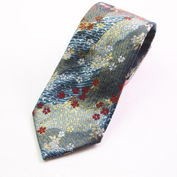 和柄　高級ネクタイ　金襴布利用　おしゃれで和の一本です。＜青金襴＞ 1枚目の画像