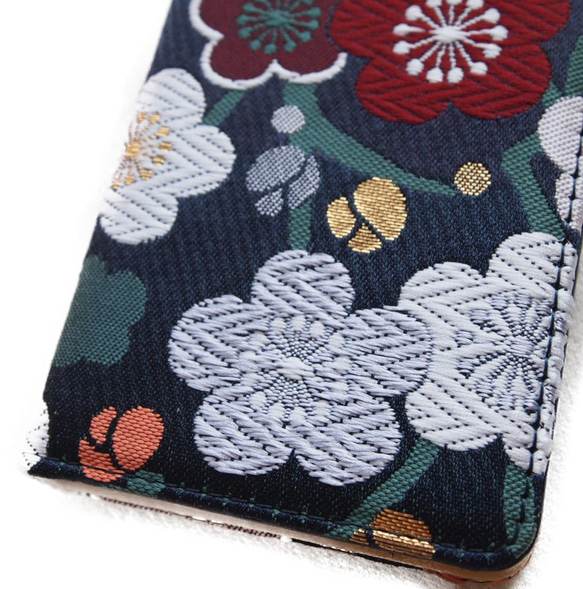 iPhoneケース6,6s 手帳型ケース『花花』 可愛い和柄　着物の柄を用いた豪華なアイフォンケース 3枚目の画像