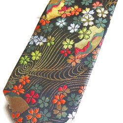 和柄　高級ネクタイ　金襴布利用　おしゃれで和の一本です。＜黒赤金らん＞ 1枚目の画像