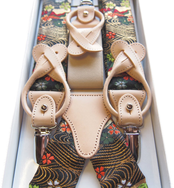 奢華吊帶褲 Nishijin-ori 由日本圖案錦緞製成的可愛單品。 第2張的照片