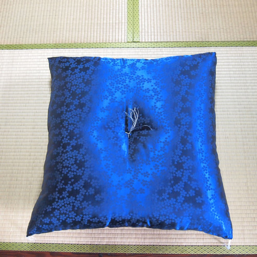 御前座布団 和室 仏壇 座布団 日本製 還暦用 お祝い座布団 67×65 御前座布団 和室 仏壇 座布団 日本製 還暦用 お祝い座布団 67×65