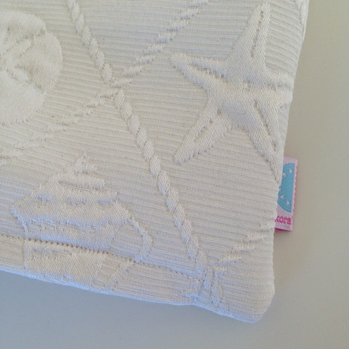 クッションカバー【45cm角】エンボス加工 白 貝殻 シェル ヒトデ