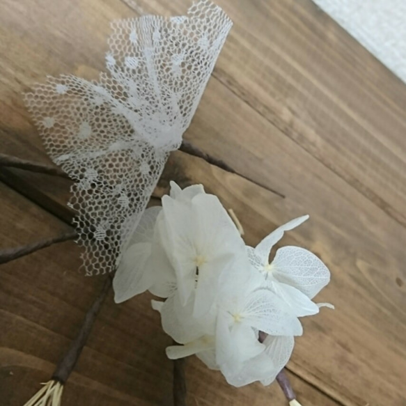 本物花の髪飾り＊かすみ草＋おまけ(チュール１本紫陽花１本) 2枚目の画像