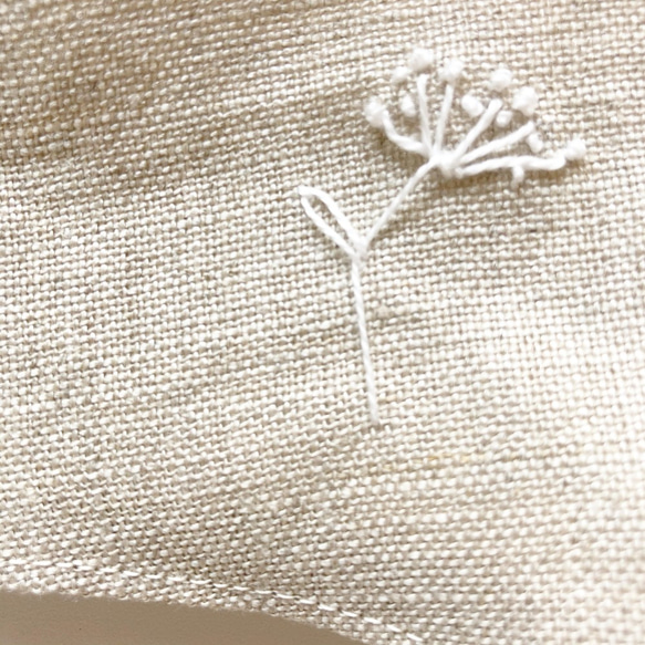 おおきめ！ 麻NUDE・レースフラワー刺繍×白ゴム　立体マスク　洗える手作り布マスク 3枚目の画像