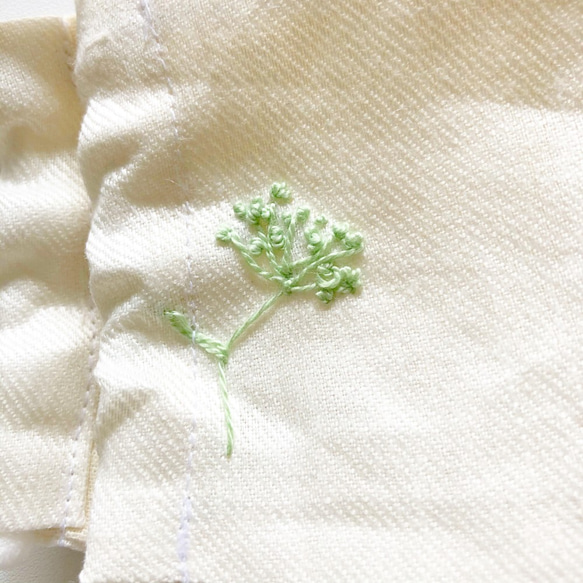 麻　ピユアホワイト・ミントレースフラワーミント刺繍×白ゴム　布立体マスク　洗える 2枚目の画像