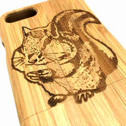 天然木 iphoneXsMAX XR Xs 8 7 6 SE ケース 木製 贈り物やギフトに ウッド 動物 しまりす 3枚目の画像