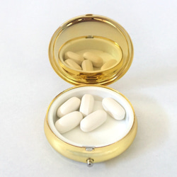 日式藥丸盒--金色--扇形 第4張的照片