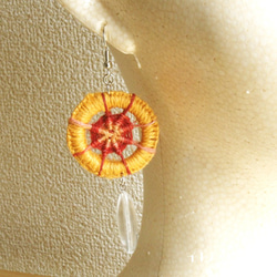 ヘンプの糸巻きボタンピアス［90］黄色Ｌ 3枚目の画像