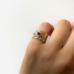 Shield Ring with Red Spinel 2枚目の画像