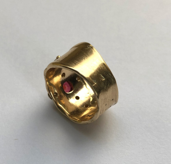 Shield Ring with Red Spinel 4枚目の画像