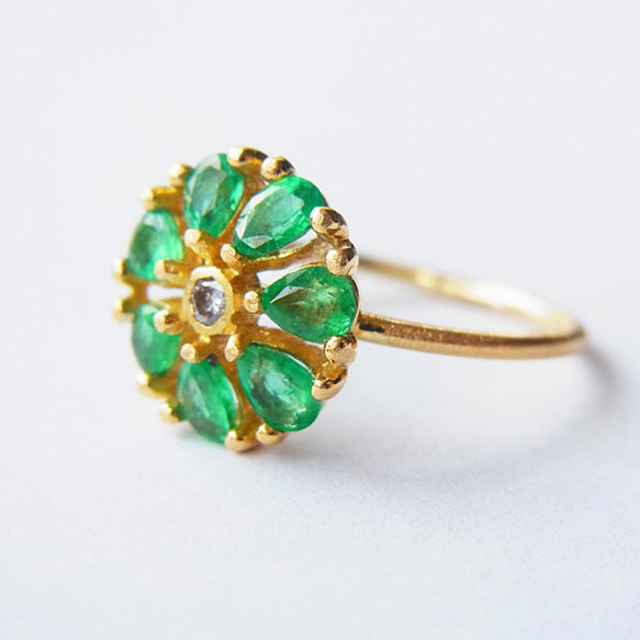 Emerald flower ring 2枚目の画像