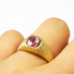 pink tourmaline signet ring 2枚目の画像