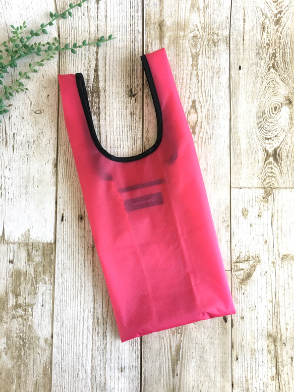 エコバッグ ミニミニサイズ コンパクト収納 コンビニのお買い物に便利♫コーデュラナイロン  ピンク 2枚目の画像