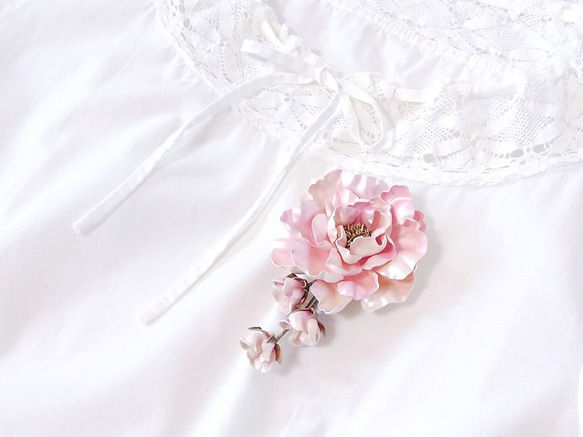 [K&#39;s 訂購] 舊玫瑰花蕾皮革胸花（甜粉色） 第5張的照片