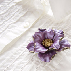 皮革胸花Rosa Canina（紫色） 第5張的照片