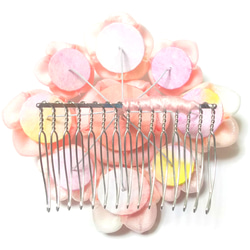 つまみ細工　桜の髪飾り（ヘアコーム）【ピンク暈し】 4枚目の画像
