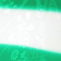 正絹 振袖用 長襦袢地 はぎれ【流水に花模様織り出し】緑ぼかし ５０cm 1枚目の画像