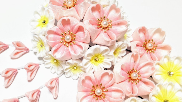 桜 つまみ細工の髪飾り 簪とＵピン ８点セット【ピンク･白･黄色】 2枚目の画像