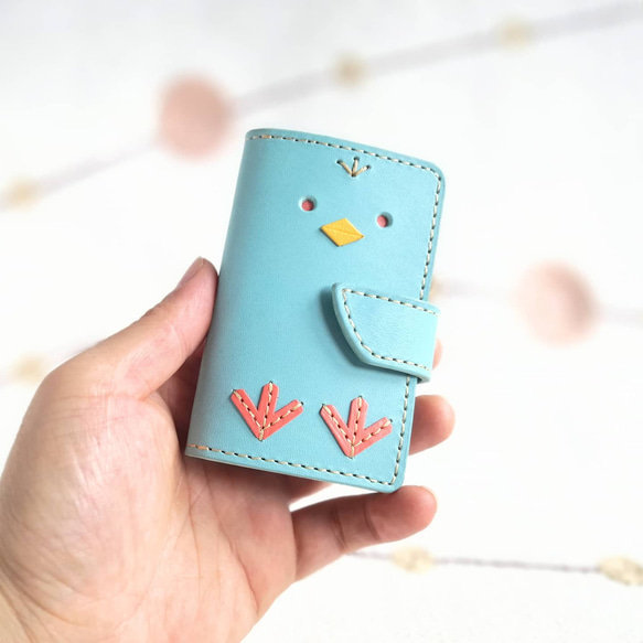 幸せの青い小鳥  三つ折りレザーキーケース＊カードポケット付き／水色 1枚目の画像