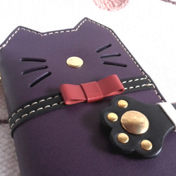＊leather sumyaho case＊手帳型 猫のレザースマホケース＊リボン付き＊紫／全機種 2枚目の画像