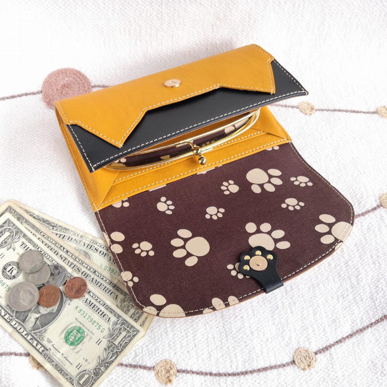 ＊cat's paw＊肉球 長財布(ゆったりサイズ)／がま口バージョン／黄色