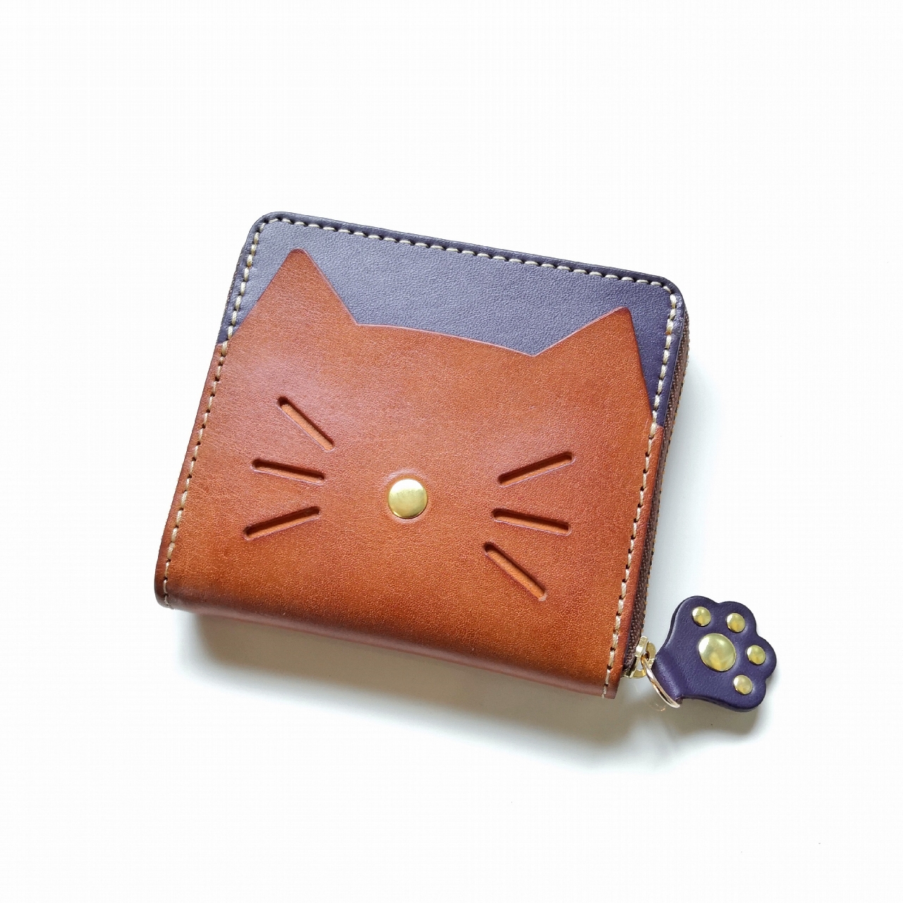 ＊引き手が肉球になった茶猫のラウンドジッパー コンパクトお財布