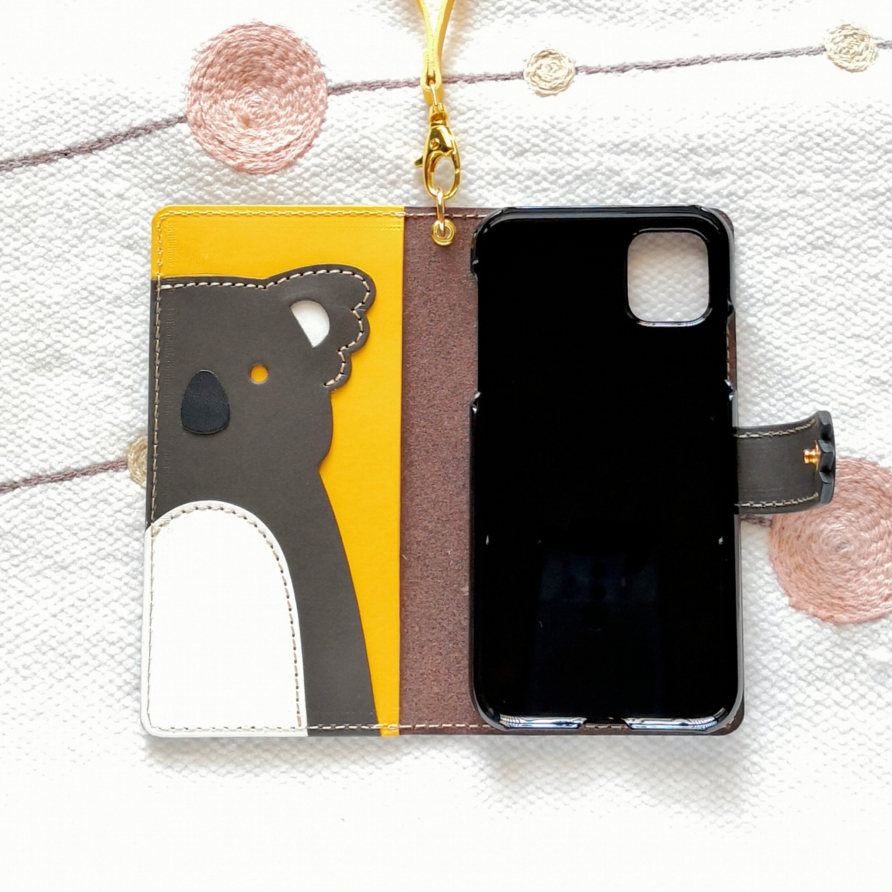 ＊手帳型スマホケース＊コアラ in sumaho case＊焦げ茶／全機種