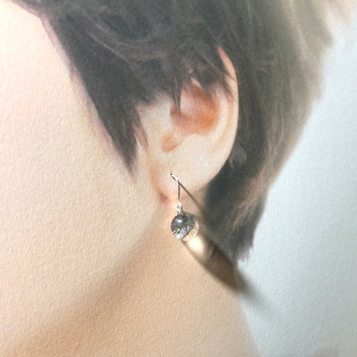 雨粒ピアス (揺れる) 。。。（フックピアス、イヤリング 