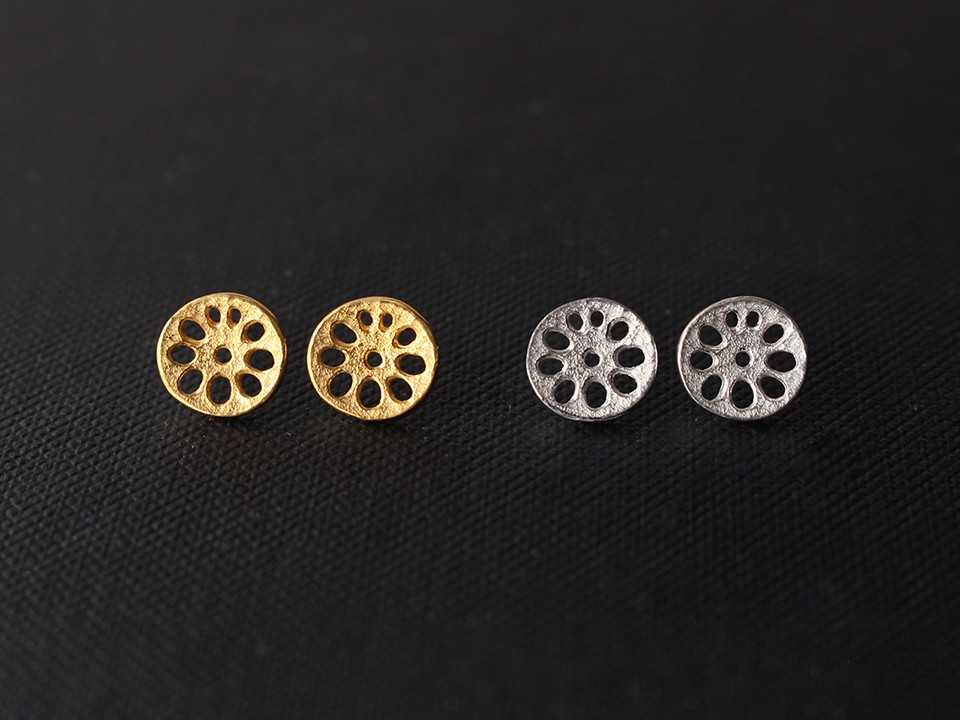 レンコンピアス イヤリング S〔 sv / gold plating or rhodium plating 〕 受注生産
