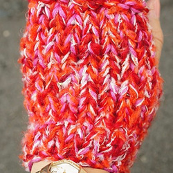 手紡ぎ糸のハンドウォーマー　-とっておきのリボン-　アームウォーマー　ミトン 3枚目の画像