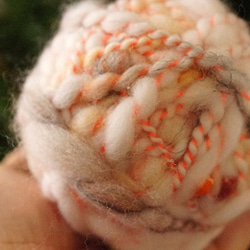 採用手紡針織裝飾品碗 - 色帶（橙色）的公主 - 中號 第5張的照片