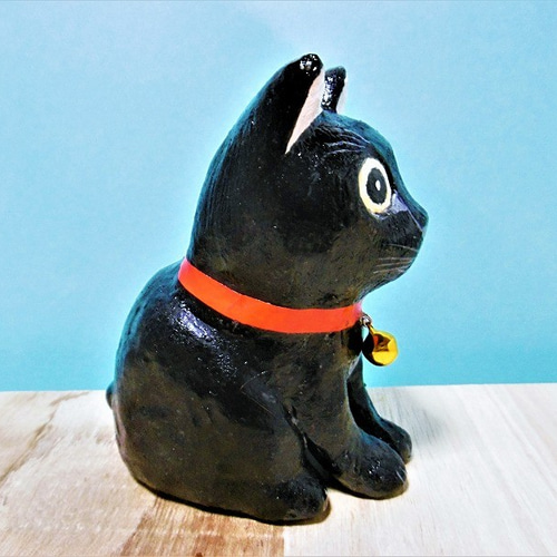 中古品【ぶち猫＆黒猫　猫の置物】2点セット☆おまけ付き☆ 美品おまけ付き】首振り黒猫 人形置物 2点セット +おまけ猫置物2