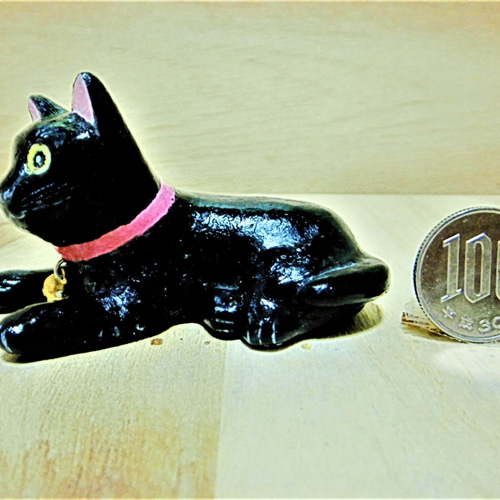 黒の猫（小）置物＃66（紙粘土と新聞紙） その他置物 工房TAKA