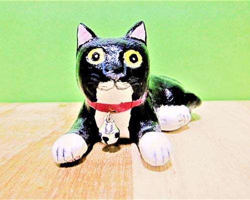 黒と白の猫（小）置物＃67（紙粘土と新聞紙） その他置物 工房